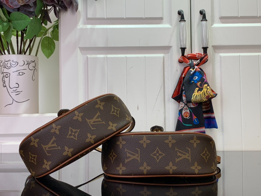 루이비통 듀오 BB M26592 14619cm 브라운05.jpg