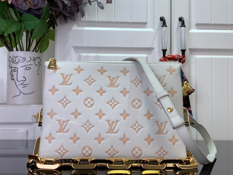 루이비통 쿠상 스몰 M14503 201226cm1.jpg