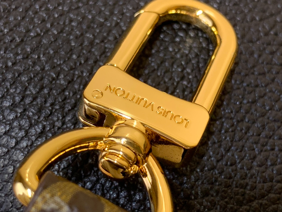 루이비통 익스프레스 트래블 M26037 202745cm 블랙8.jpg