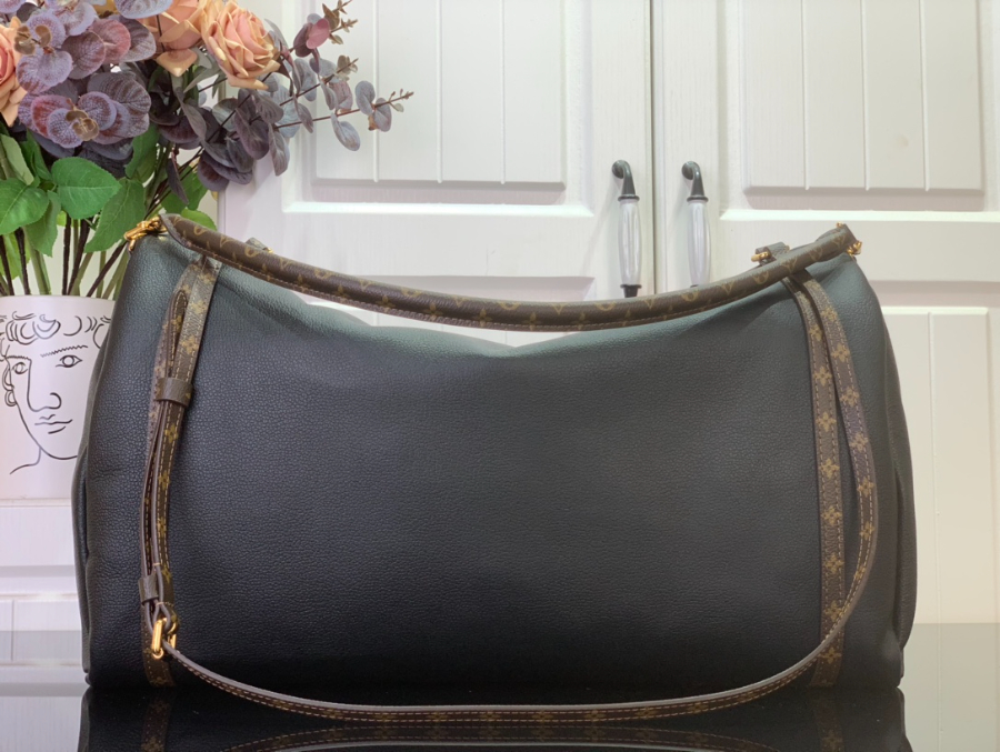 루이비통 익스프레스 트래블 M26037 202745cm 블랙2.jpg