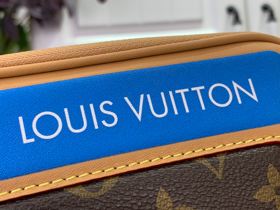 루이비통 발라되르 웨어러블 월릿 M14062 1913.55.5cm6.jpg