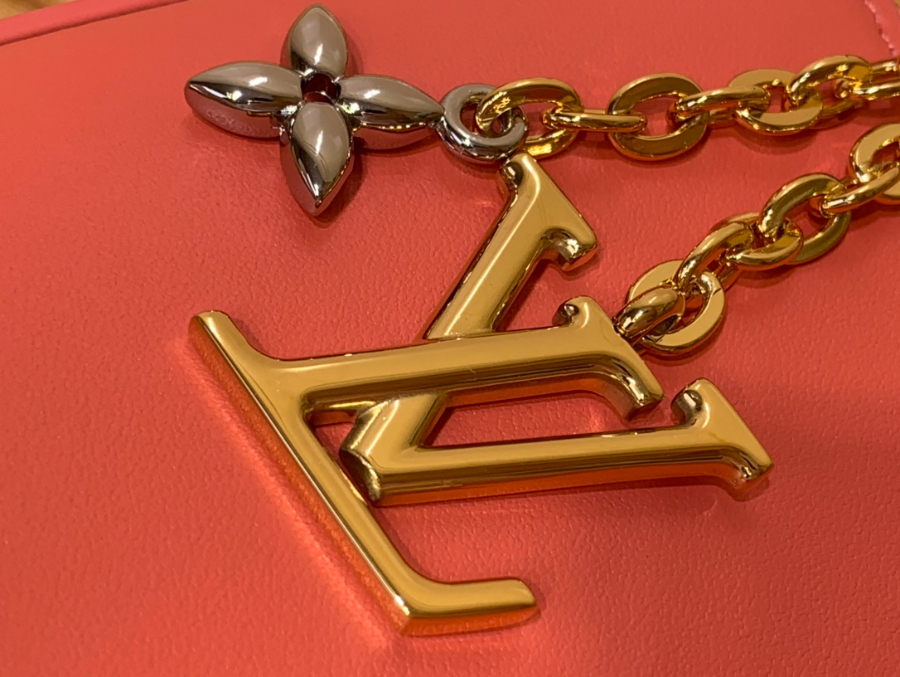 루이비통 포쉐트 LV 블룸 M25525 23104cm 라이트 레드6.jpg