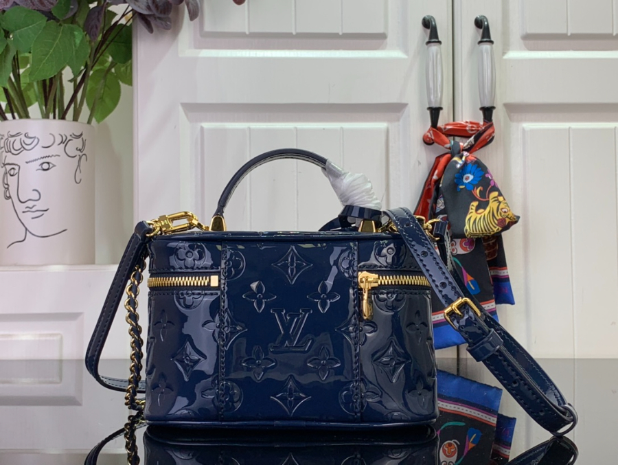 루이비통 베니티 체인 파우치 에나멜 블루 M13483 1911.56.5cm2.jpg