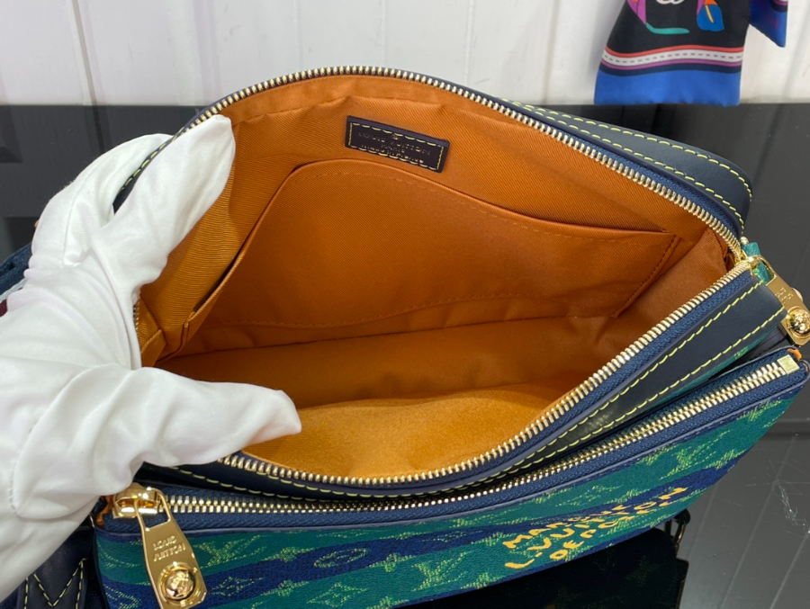 루이비통 트리오 메신저백 모노그램 헤리티지 M26026 18.5725cm3.jpg