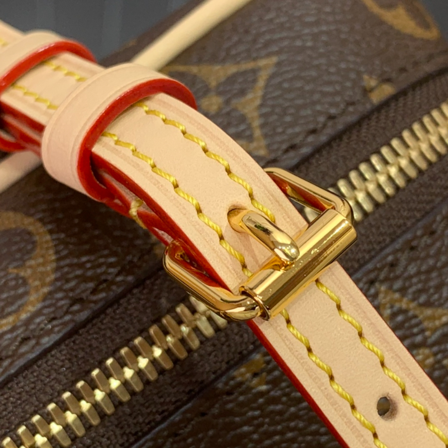 루이비통 행 온 M47031 11.56.526cm7.jpg