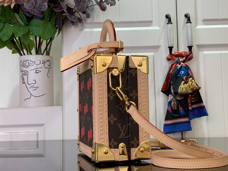 루이비통 LV x TM 미니 스퀘어 트렁크 체리 M14040 17817cm4.jpg