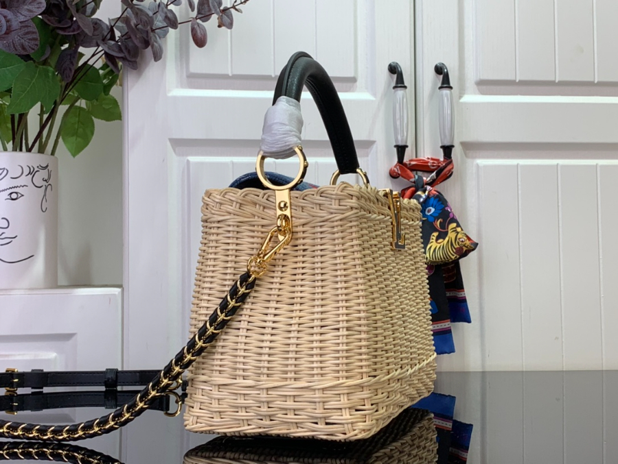 루이비통 LV x TM 카퓌신 BB M14295 27189cm 블랙4.jpg