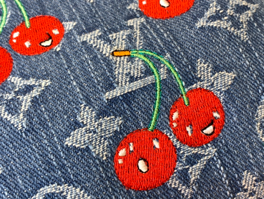 루이비통 LV x TM 카퓌신 미니 M14295 13.6821cm 화이트6.jpg