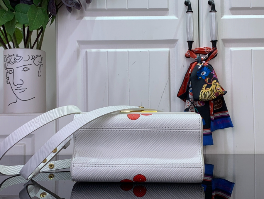 루이비통 LV x TM 트위스트 PM M13239 15719cm 화이트5.jpg