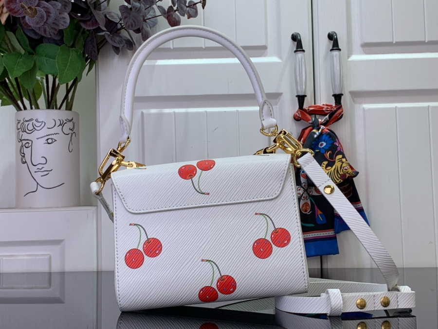 루이비통 LV x TM 트위스트 PM M13239 15719cm 화이트2.jpg