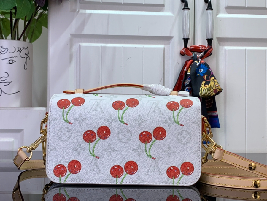 루이비통 LV x TM 포쉐트 메티스 이스트 웨스트 M14231 13.5621.5cm2.jpg