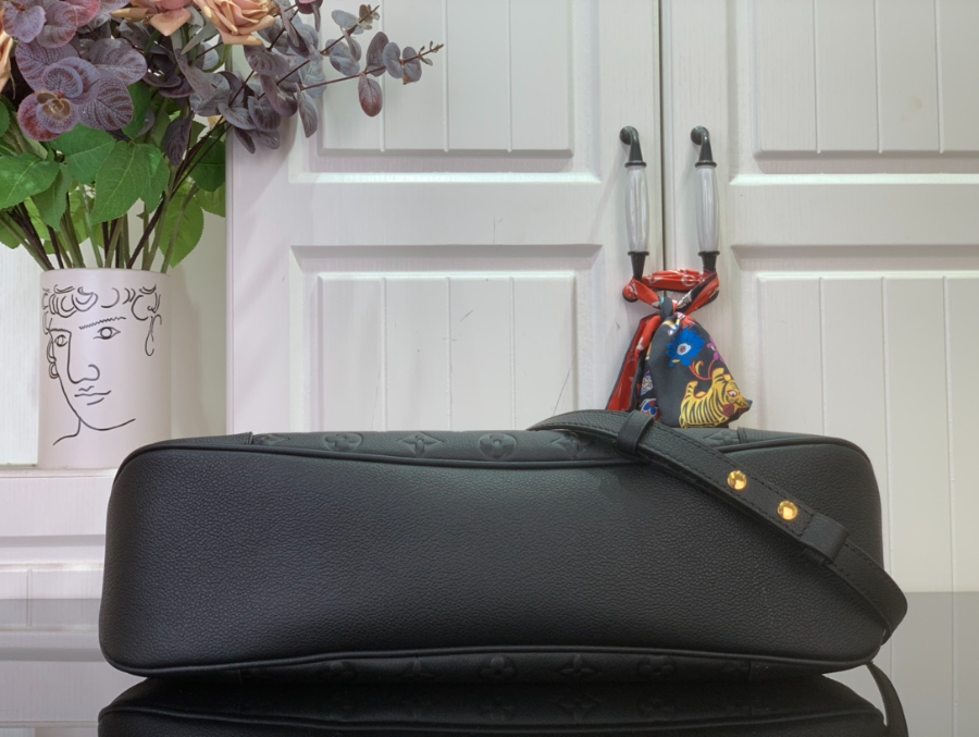 루이비통 Sac Boulogne GM M13706 402915cm 블랙5.jpg