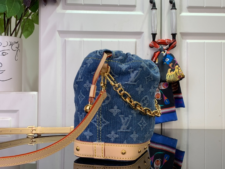 루이비통 나노 노에 데님 블루 M83043 17.58.820.5cm4.jpg