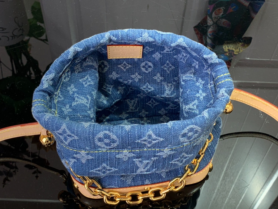 루이비통 나노 노에 데님 블루 M83043 17.58.820.5cm3.jpg