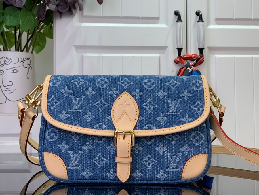 루이비통 다이앤 데님 M13070 15924cm 가죽 스트랩1.jpg