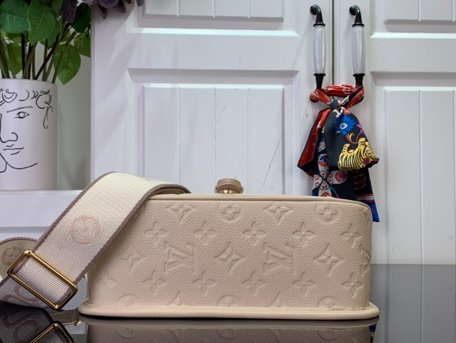 루이비통 다이앤 샌드 M13231 15924cm5.jpg