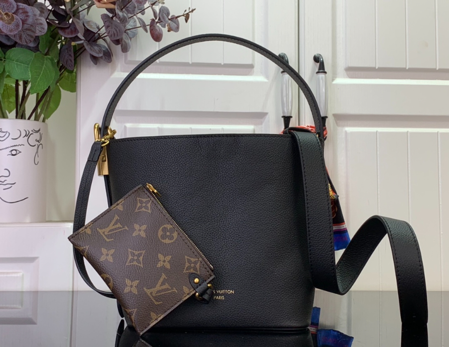 루이비통 로우 키 올 인 BB M25543 181216cm 블랙1.jpg