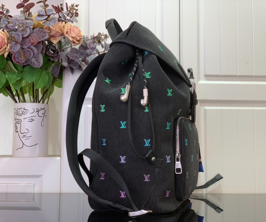 루이비통 몽수리 백팩 M14135 401932cm4.jpg