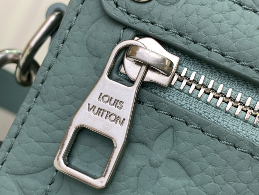 루이비통 소울 트렁크 베르 도 M13870 15719cm7.jpg