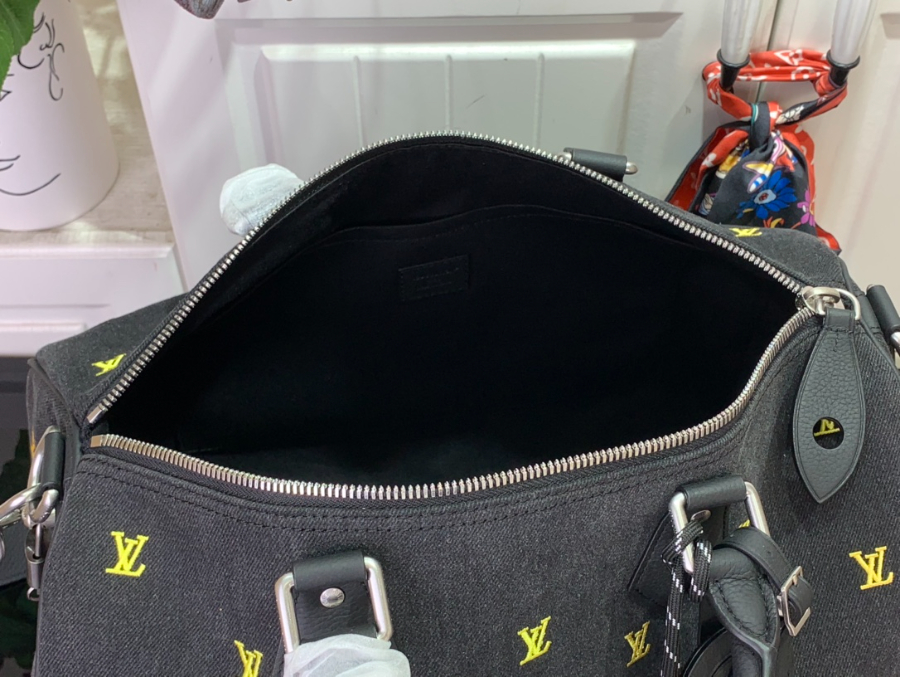 루이비통 스피디 40 반둘리에 블랙 M14136 402623cm3.jpg