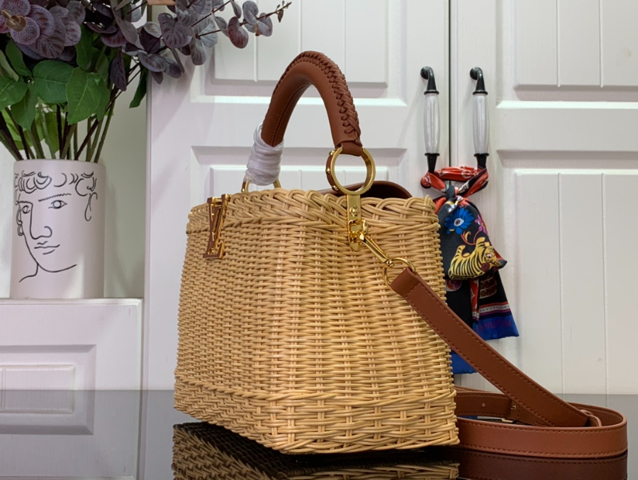 루이비통 카퓌신 BB 27918cm M26025 브라운4.jpg