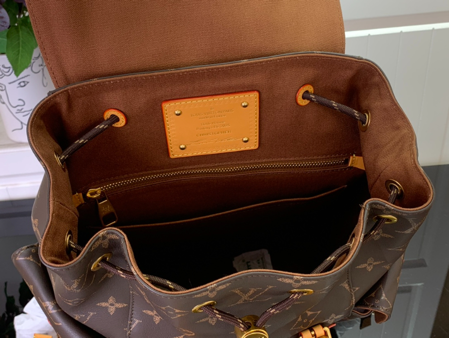 루이비통 크리스토퍼 MM M14038 4412.538cm3.jpg