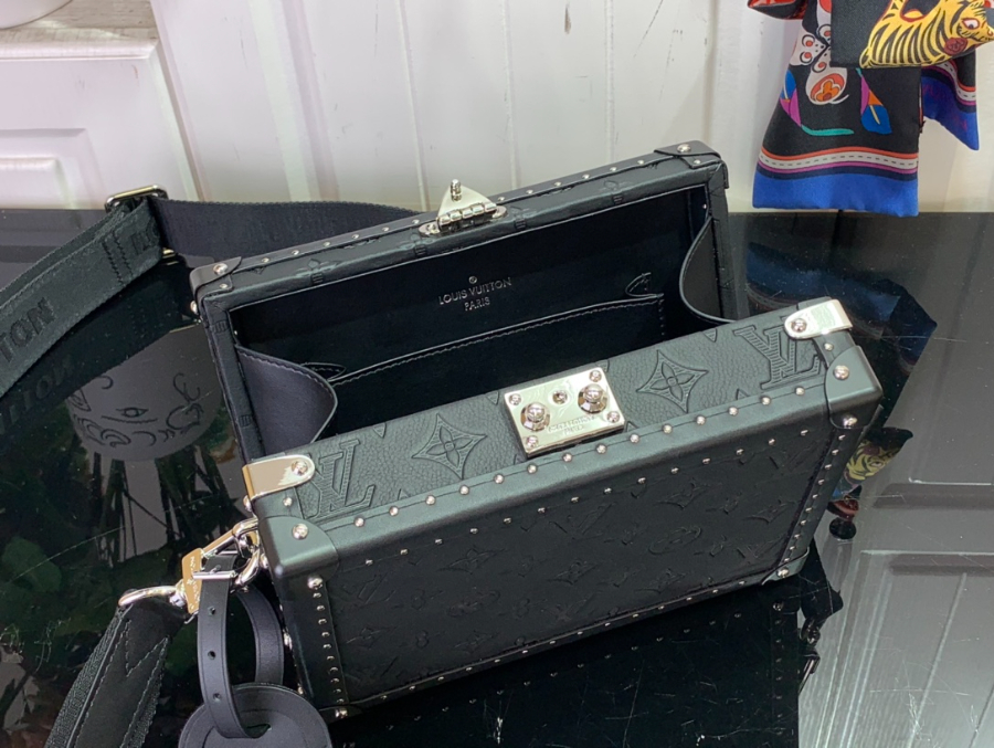 루이비통 클러치 박스 M12876 2416.58m3.jpg