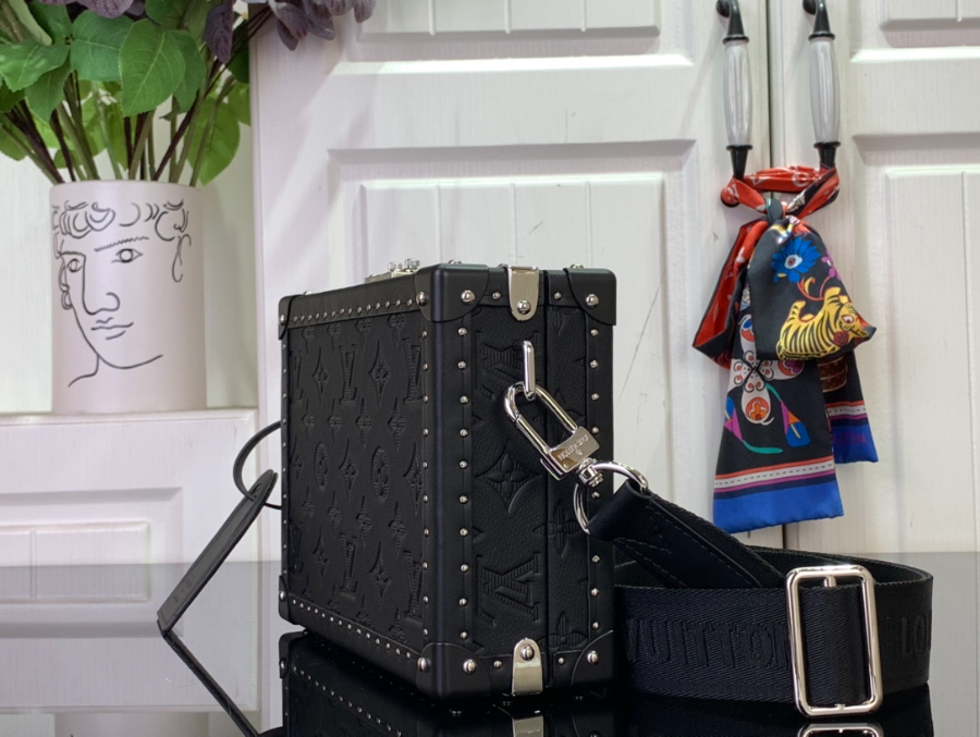 루이비통 클러치 박스 M12876 2416.58m4.jpg