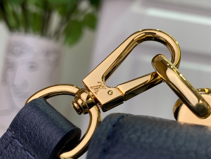 루이비통 트위스트 MM 슬림 23168cm M14342 네이비7.jpg