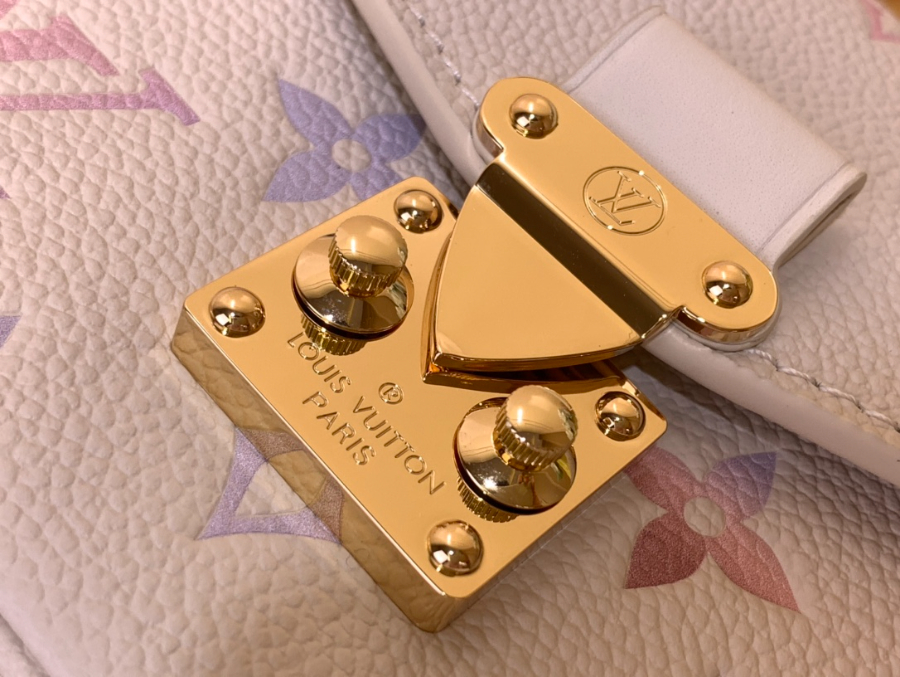 루이비통 포쉐트 메티스 이스트 웨스트 M25682 13.5621.5cm6.jpg