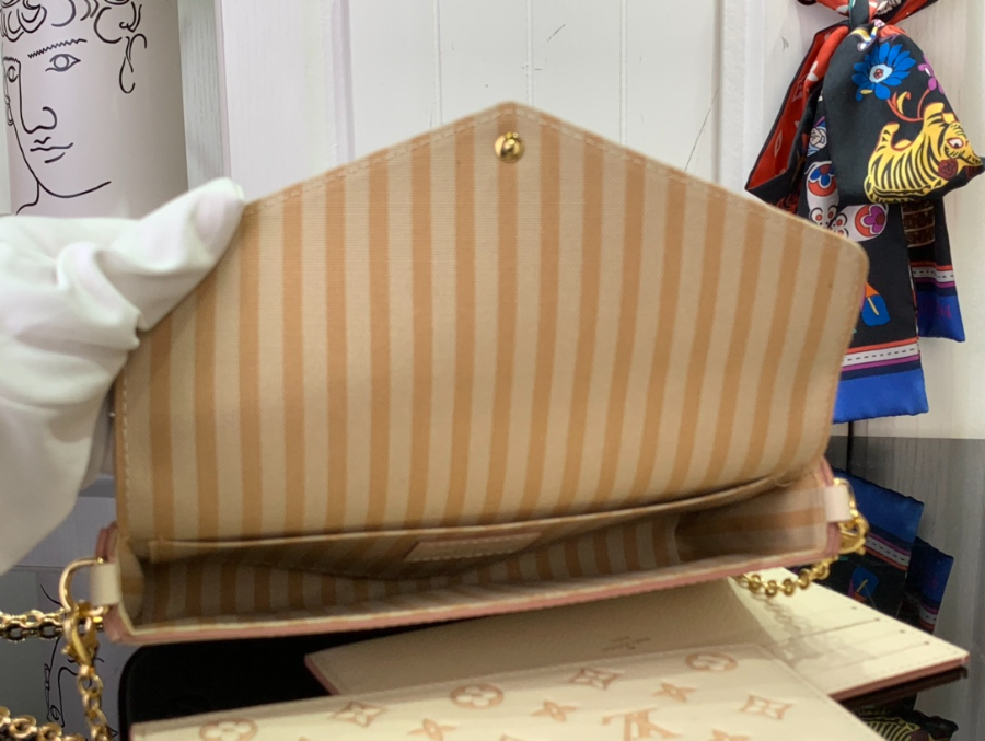 루이비통 포쉐트 펠리시 체인 M64064 M15968 21123cm 크림4.jpg