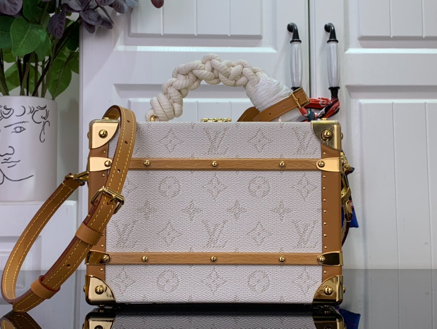 루이비통 핸들 소프트 트렁크 M14440 16.5824cm1.jpg