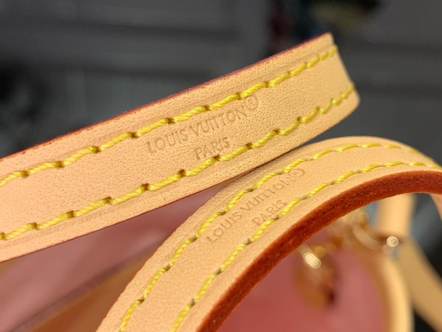 루이비통 x 무라카미 타카시 나노 버킷 사쿠라 브라운 M13417 17913cm8.jpg