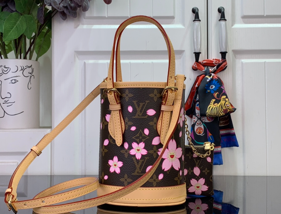 루이비통 x 무라카미 타카시 나노 버킷 사쿠라 브라운 M13417 17913cm2.jpg