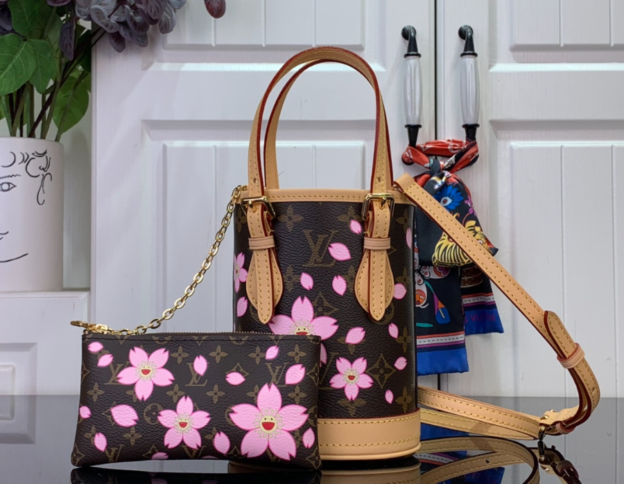 루이비통 x 무라카미 타카시 나노 버킷 사쿠라 브라운 M13417 17913cm1.jpg