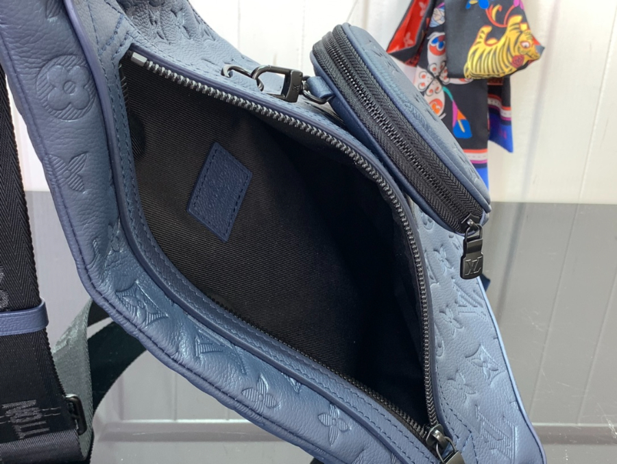 루이비통 듀오 슬링 백 M24467 20426cm 다크 블루5.jpg