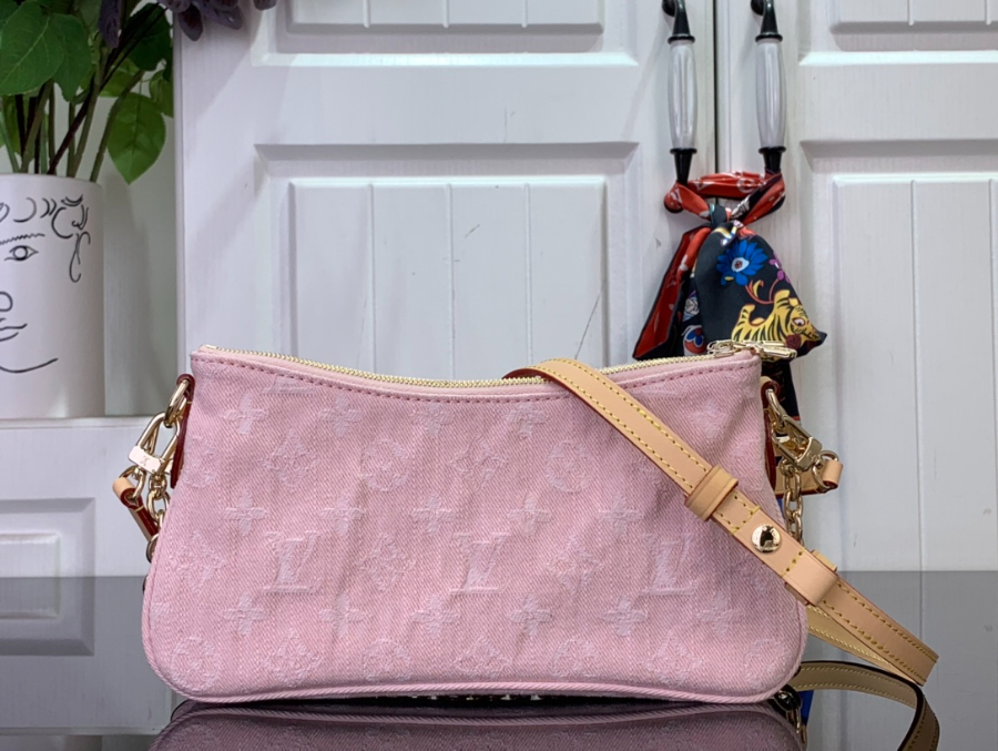 루이비통 리브 포쉐트 워시드 핑크 M14159 13.56.524.5cm2.jpg