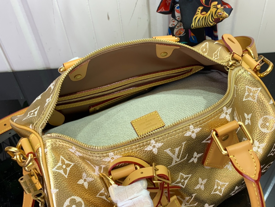 루이비통 스피디 P9 반둘리에 30 M14067 3222.518cm 골드3.jpg