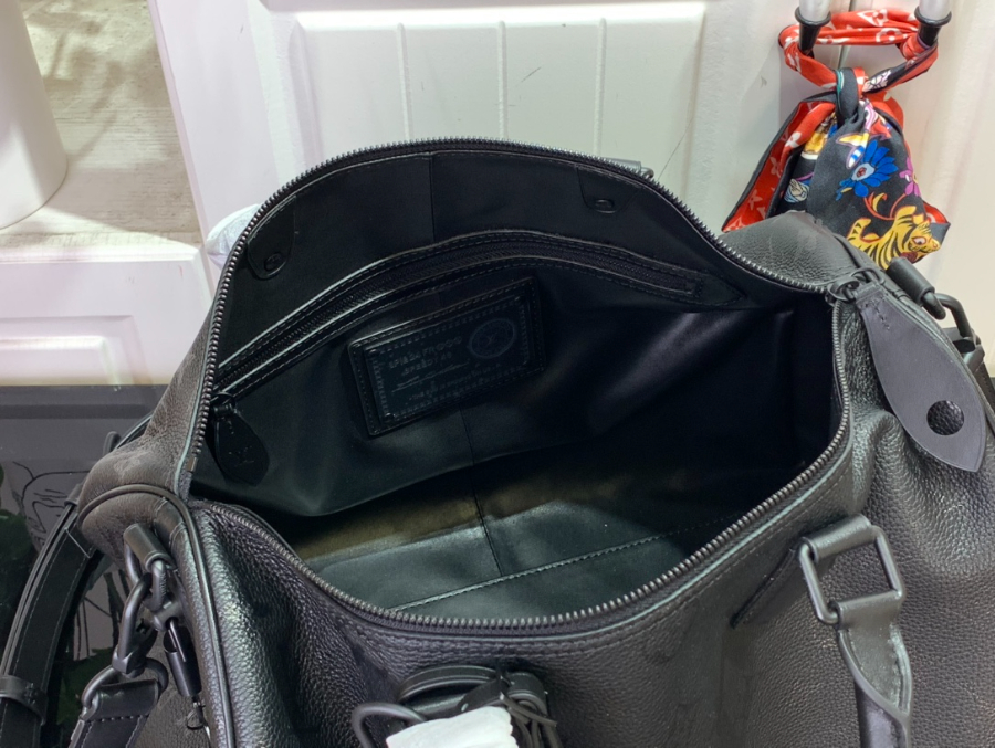 루이비통 스피디 P9 반둘리에 40 블랙 M24419 402623cm3.jpg