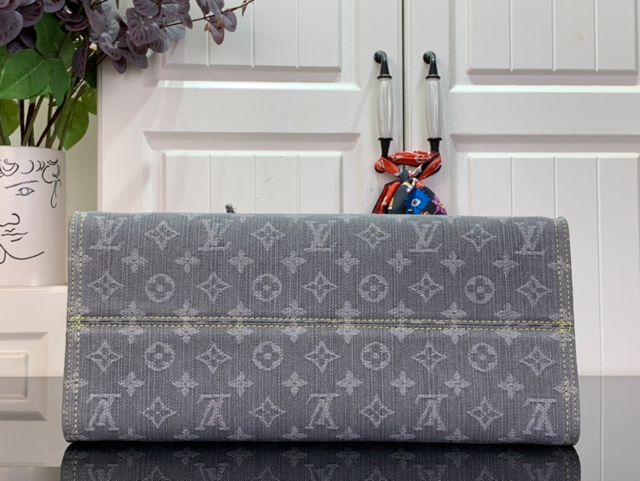 루이비통 온더고 MM M13189 352714cm 워시드 그레이4.jpg