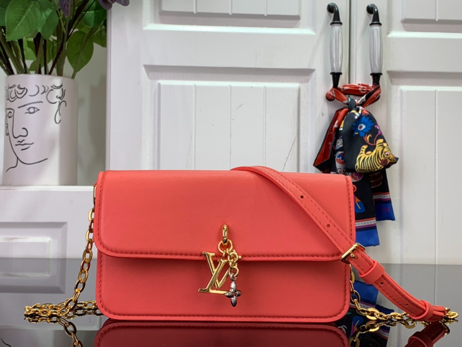 루이비통 월릿 온 체인 LV 블룸 딥핑크 M14548 11.5420cm1.jpg