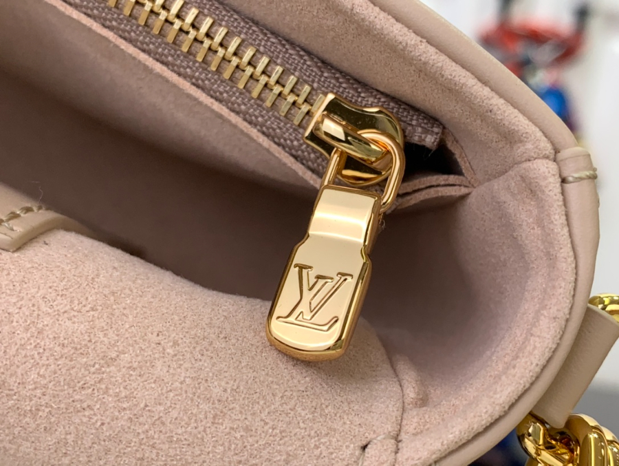 루이비통 월릿 온 체인 아이비 베이지 M14714 23.5124.3cm7.jpg