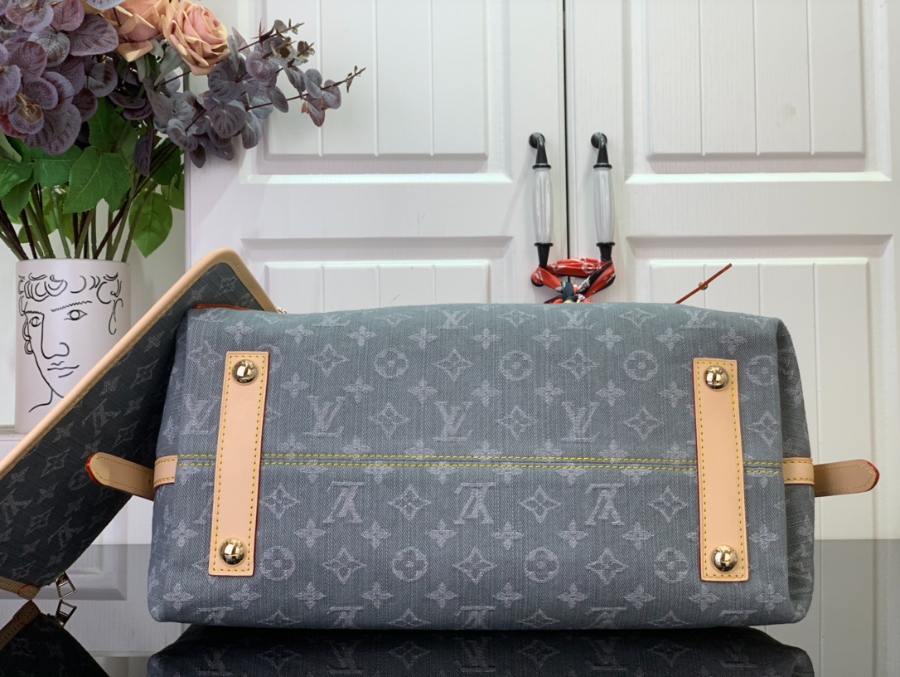 루이비통 캐리올 MM 워시드 그레이 M13289 301539cm 미디엄4.jpg