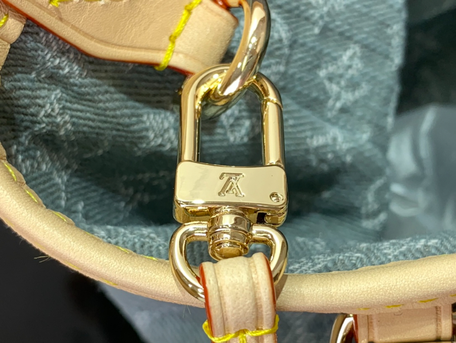 루이비통 캐리올 MM 워시드 그레이 M13289 301539cm 미디엄6.jpg