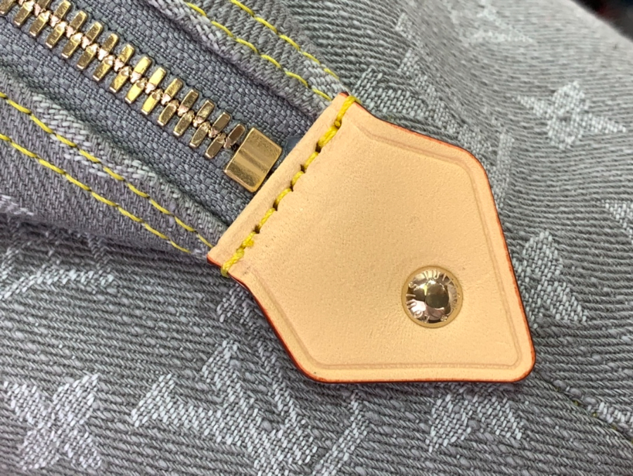 루이비통 코스메틱 파우치 라지 데님 그레이 M13750 18927cm6.jpg