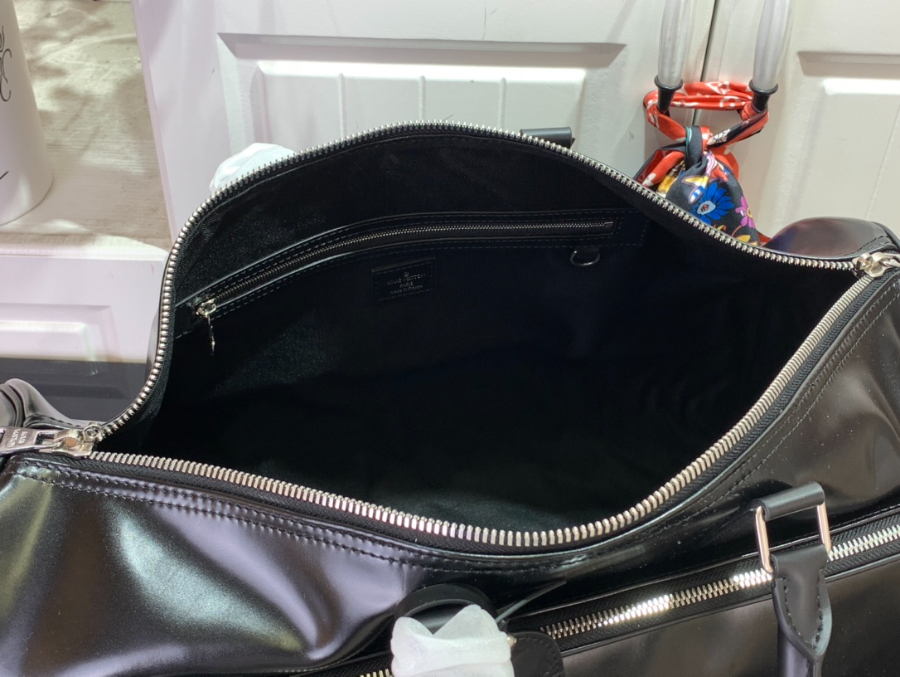 루이비통 키폴 카고 반둘리에 50 블랙 M13992 232952cm3.jpg