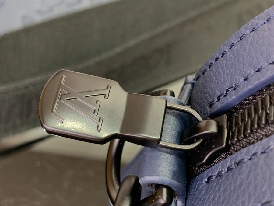 루이비통 트리오 메신저 네이비 블루 M14785 18.5725cm8.jpg