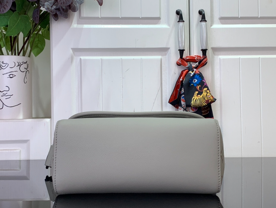 루이비통 펄스 메신저 그레이 M14912 171126.6cm4.jpg