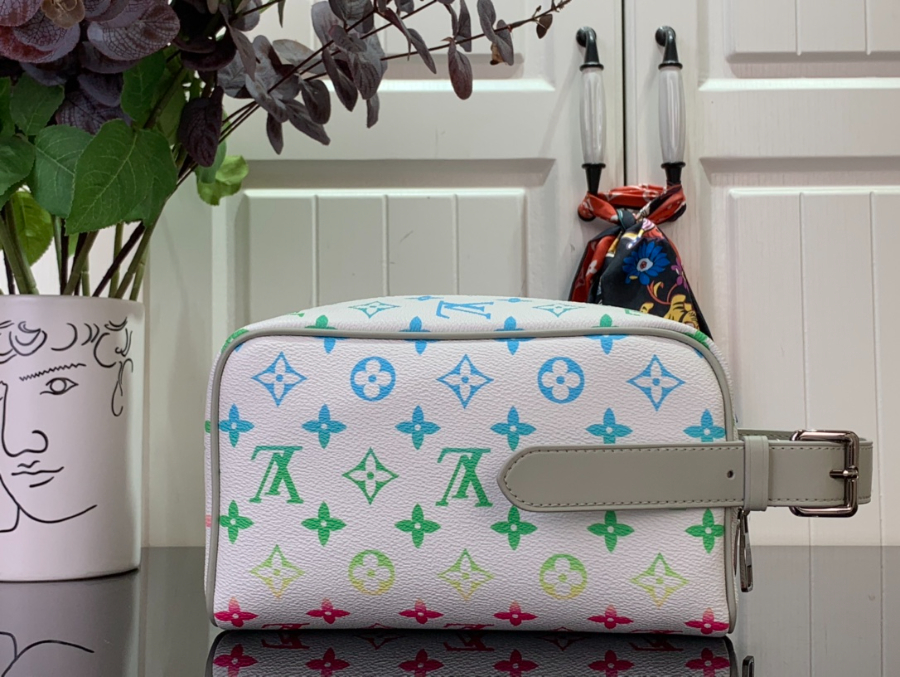 루이비통 돕 키트 파우치백 M14034 231312cm 그라데이션1.jpg