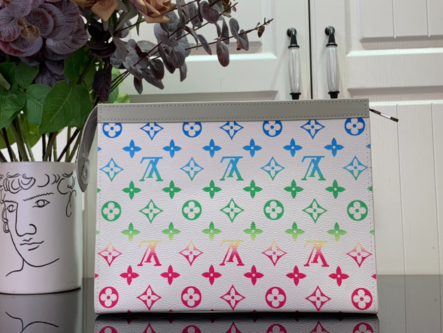 루이비통 이클립스 포쉐트 보야주 클러치 M13907 26205cm 그라데이션2.jpg